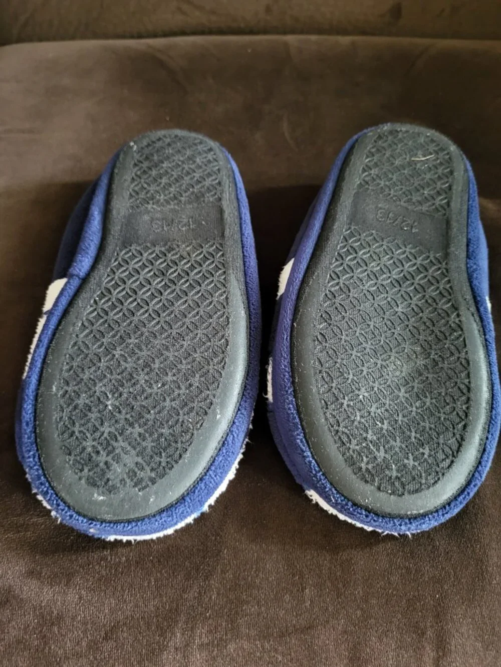 Boys Soccer Slippers size 12/13